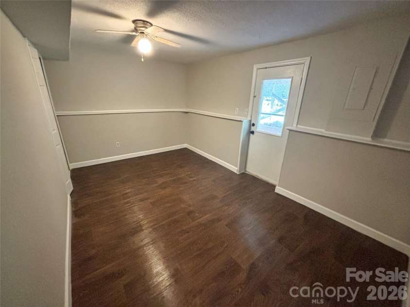 9525 Robert Burns Court, Charlotte, NC 28213.  MLS# CAR4358262, YatesRealty ID 19713. 