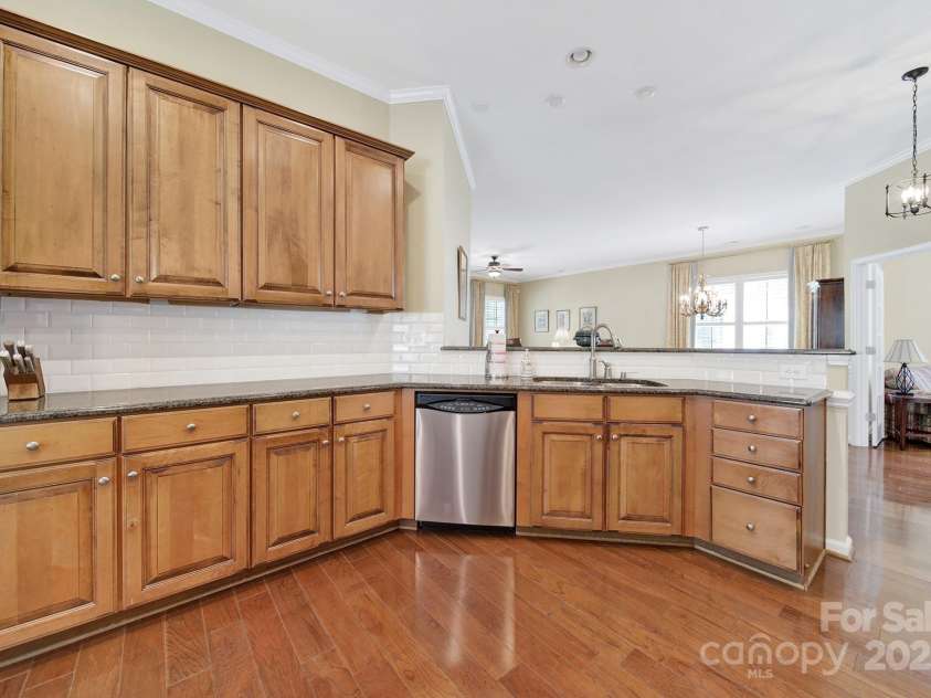 964 Knob Creek Lane, Fort Mill, SC 29708.  MLS# CAR4268817, YatesRealty ID 19715. 