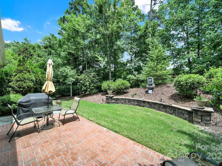 964 Knob Creek Lane, Fort Mill, SC 29708.  MLS# CAR4268817, YatesRealty ID 19715. 