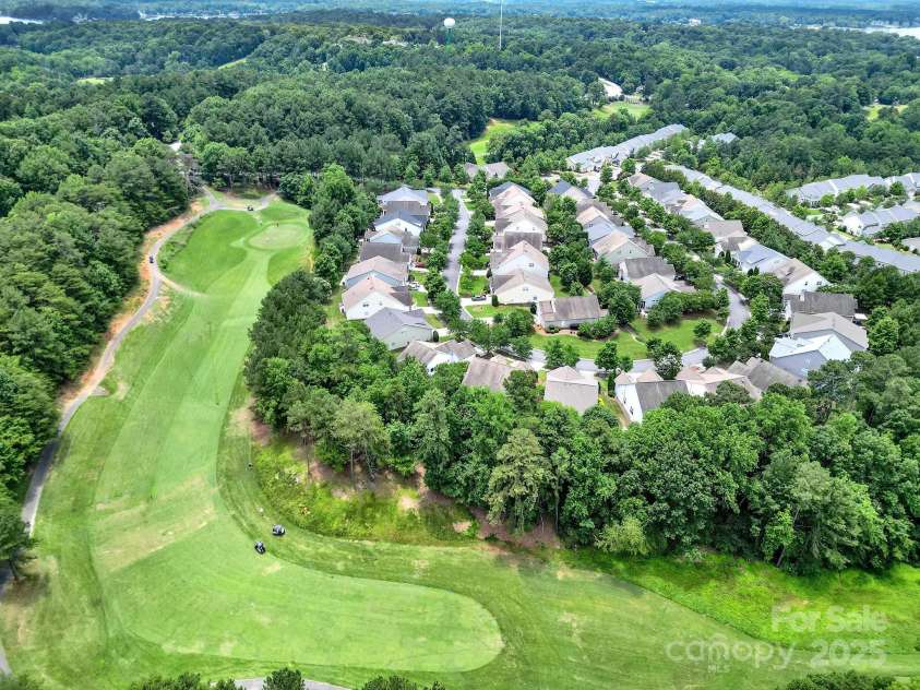 964 Knob Creek Lane, Fort Mill, SC 29708.  MLS# CAR4268817, YatesRealty ID 19715. 