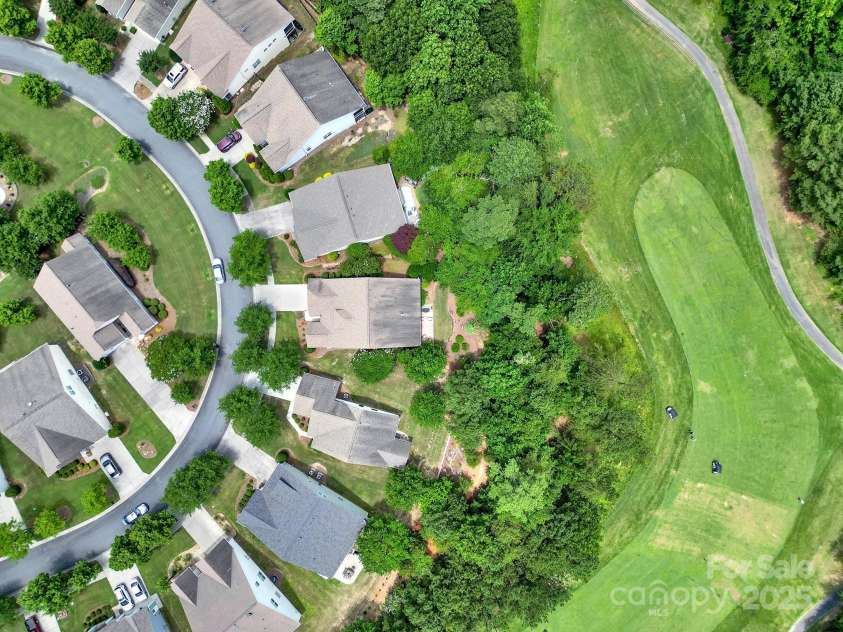 964 Knob Creek Lane, Fort Mill, SC 29708.  MLS# CAR4268817, YatesRealty ID 19715. 