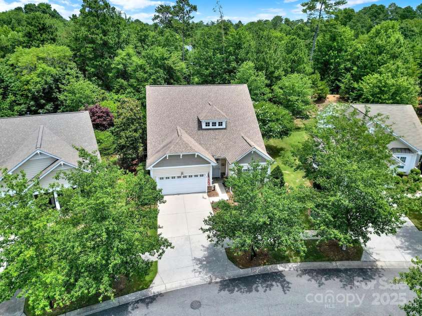 964 Knob Creek Lane, Fort Mill, SC 29708.  MLS# CAR4268817, YatesRealty ID 19715. 