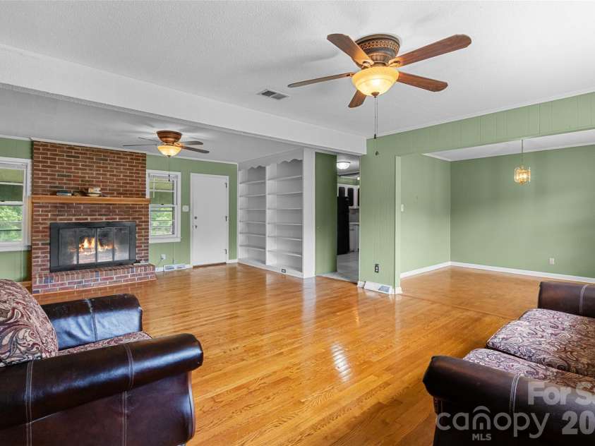 954 Magnolia Drive, Rock Hill, SC 29730.  MLS# CAR4377144, YatesRealty ID 19717. 