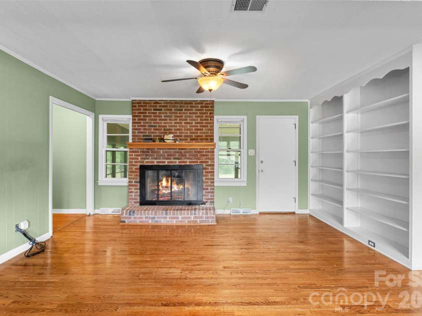 954 Magnolia Drive, Rock Hill, SC 29730.  MLS# CAR4377144, YatesRealty ID 19717. 