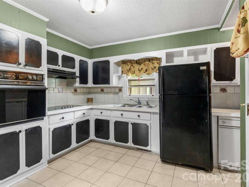 954 Magnolia Drive, Rock Hill, SC 29730.  MLS# CAR4377144, YatesRealty ID 19717. 