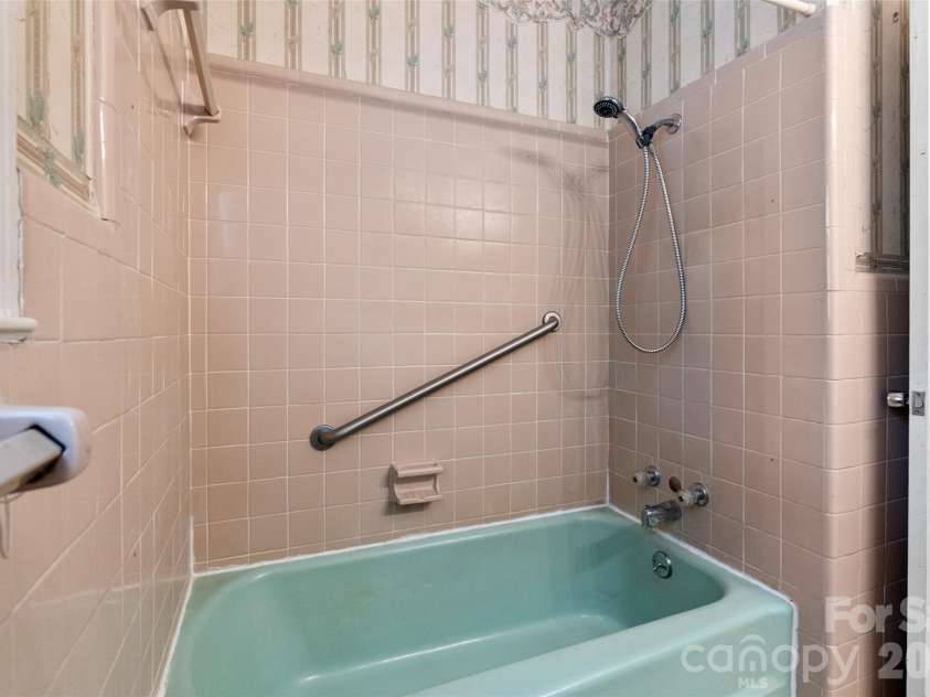 954 Magnolia Drive, Rock Hill, SC 29730.  MLS# CAR4377144, YatesRealty ID 19717. 