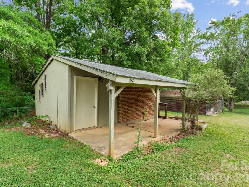 954 Magnolia Drive, Rock Hill, SC 29730.  MLS# CAR4377144, YatesRealty ID 19717. 