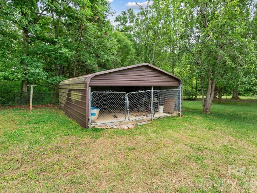 954 Magnolia Drive, Rock Hill, SC 29730.  MLS# CAR4377144, YatesRealty ID 19717. 