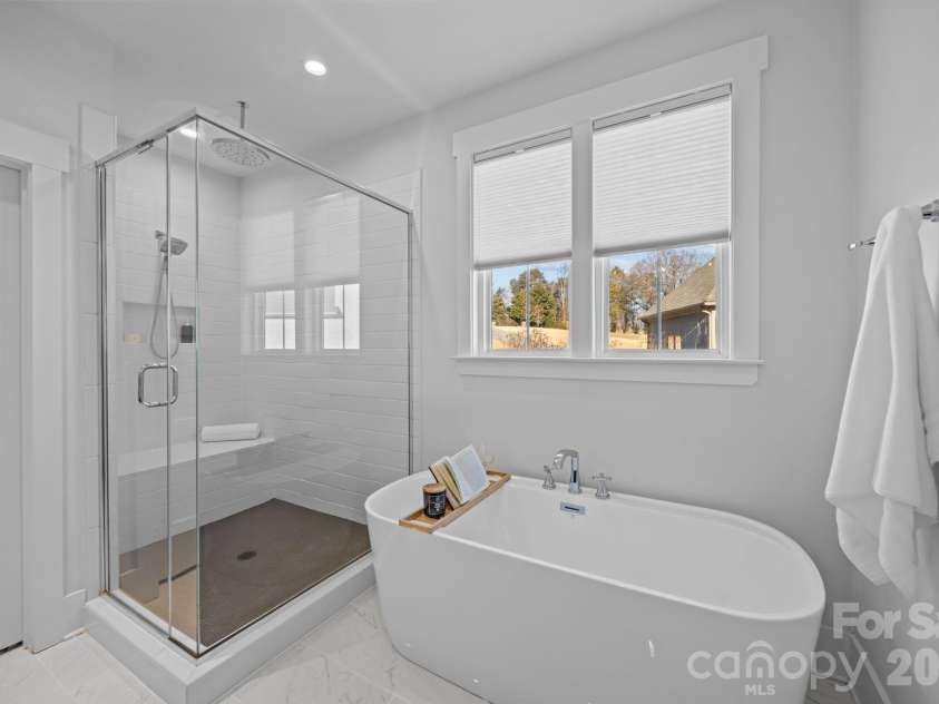 5020 Slanting Bridge Road, Sherrills Ford, NC 28673.  MLS# CAR4336765, YatesRealty ID 19718. Primary BA