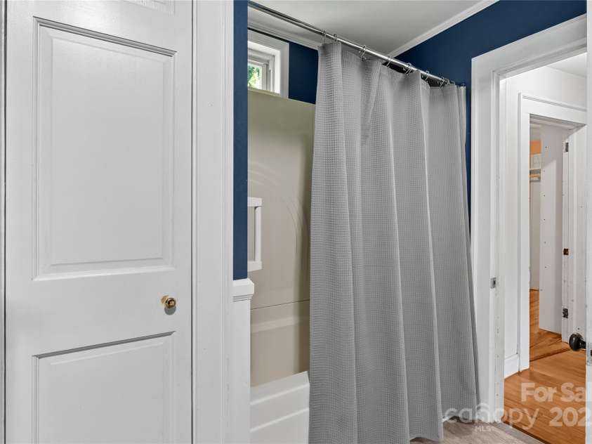 80 Laurel Avenue, Tryon, NC 28782.  MLS# CAR4299418, YatesRealty ID 1972. Full bath second floor