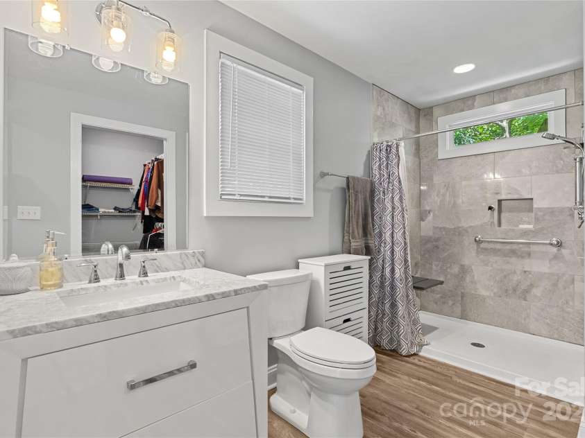 80 Laurel Avenue, Tryon, NC 28782.  MLS# CAR4299418, YatesRealty ID 1972. Studio apartment full bath.