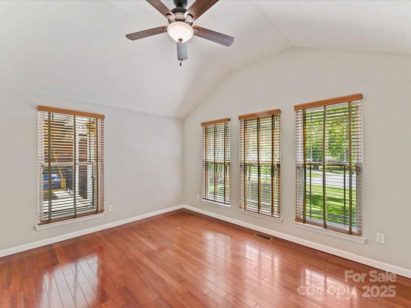 4301 Middle Stream Road, Charlotte, NC 28213.  MLS# CAR4249446, YatesRealty ID 19720. Office or Formal Dining