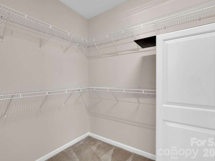 11012 Sedgemoor Lane, Charlotte, NC 28277.  MLS# CAR4340731, YatesRealty ID 19721. 