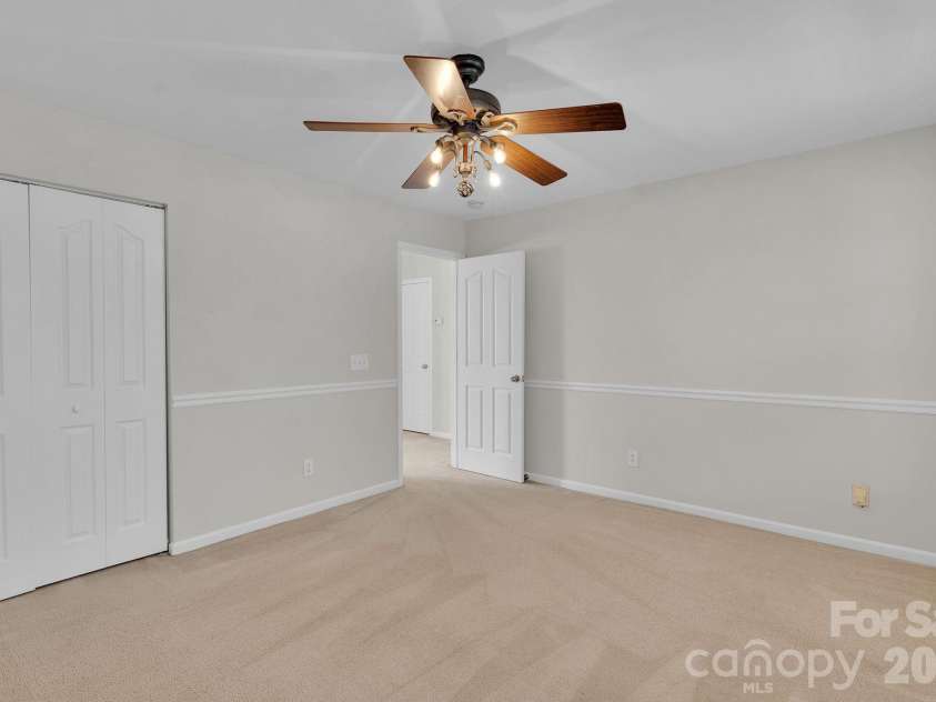 11012 Sedgemoor Lane, Charlotte, NC 28277.  MLS# CAR4340731, YatesRealty ID 19721. 