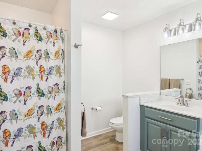 80 Laurel Ridge Place, Hendersonville, NC 28739.  MLS# CAR4238282, YatesRealty ID 19722. En suite primary bathroom also offers walk in shower