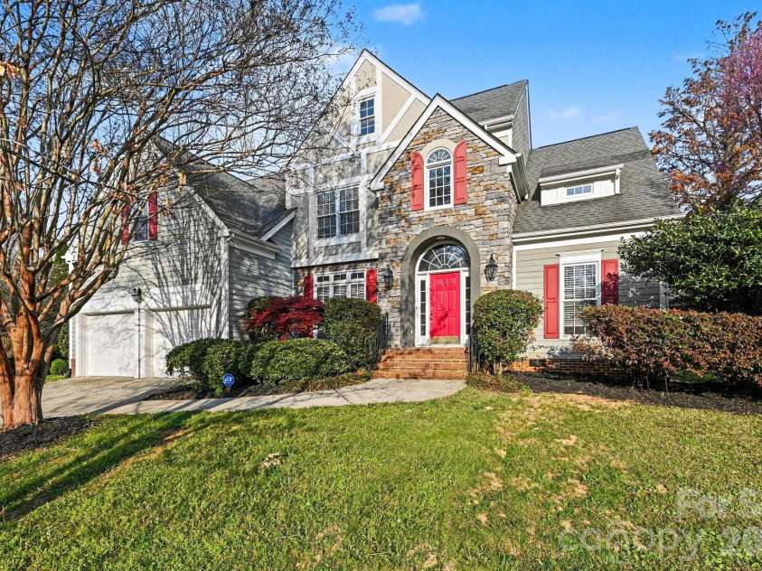 11124 Tradition View Drive, Charlotte, NC 28269.  MLS# CAR4361986, YatesRealty ID 19724. 