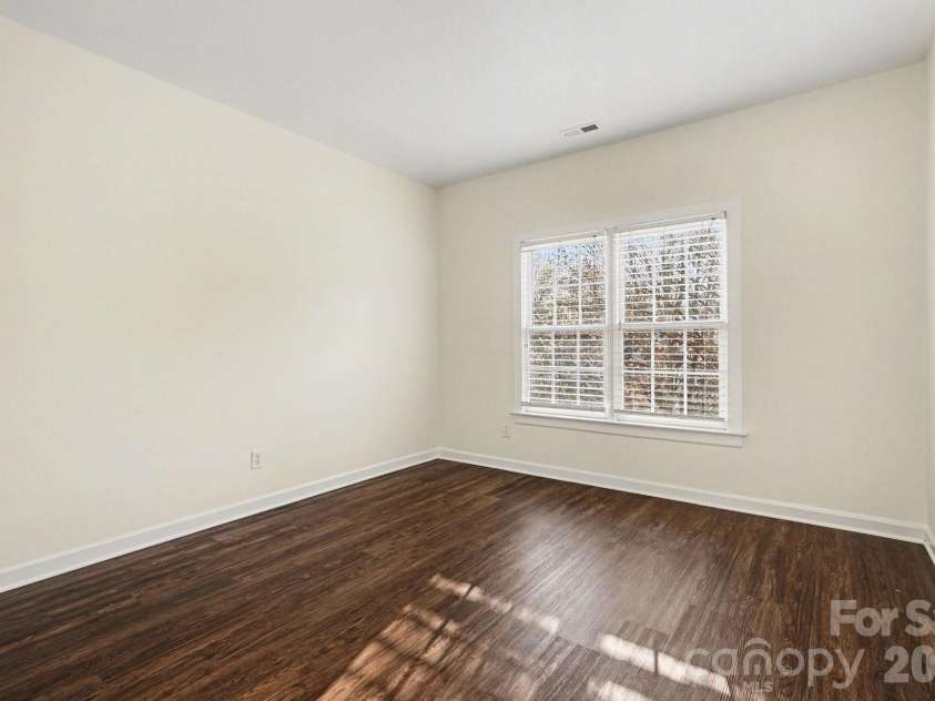 11124 Tradition View Drive, Charlotte, NC 28269.  MLS# CAR4361986, YatesRealty ID 19724. 