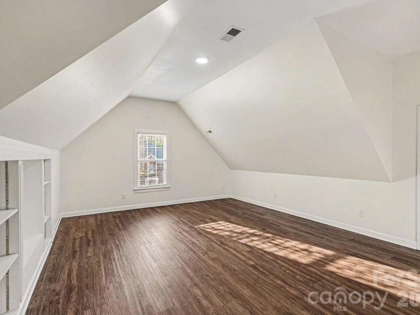 11124 Tradition View Drive, Charlotte, NC 28269.  MLS# CAR4361986, YatesRealty ID 19724. 