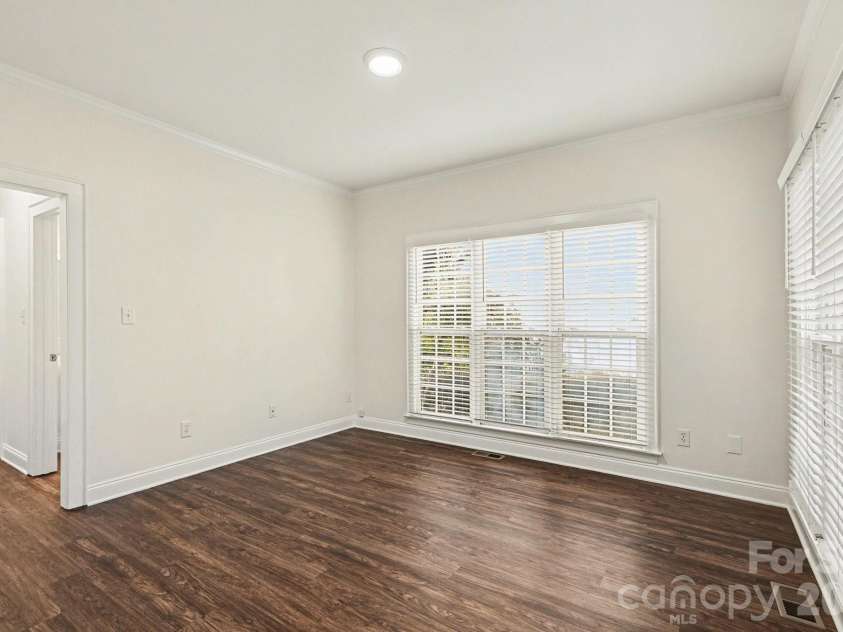 11124 Tradition View Drive, Charlotte, NC 28269.  MLS# CAR4361986, YatesRealty ID 19724. 