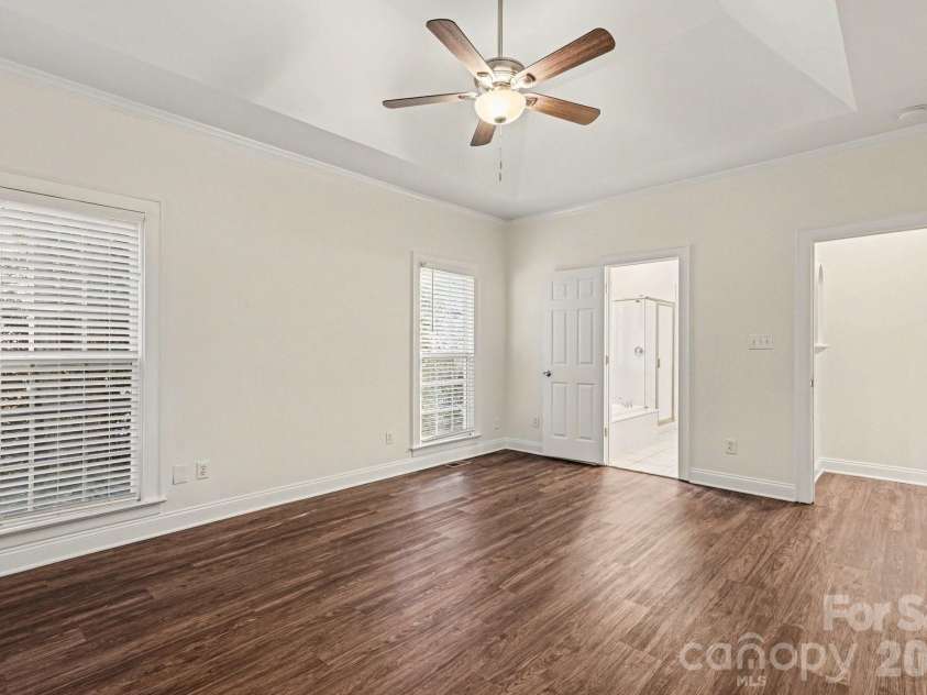 11124 Tradition View Drive, Charlotte, NC 28269.  MLS# CAR4361986, YatesRealty ID 19724. 