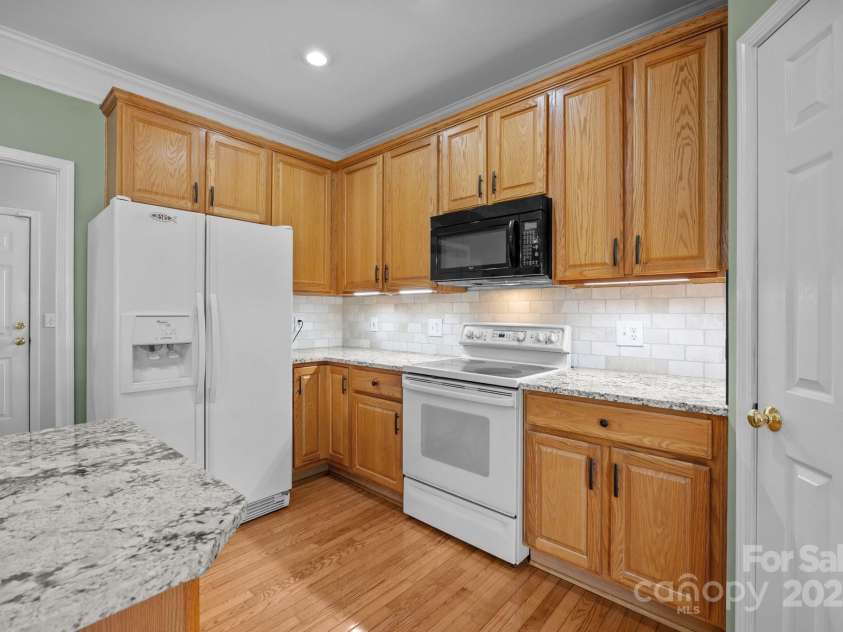 6533 Derby Lane, Concord, NC 28027.  MLS# CAR4265796, YatesRealty ID 19724. 