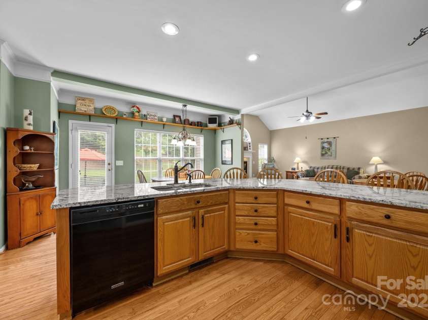 6533 Derby Lane, Concord, NC 28027.  MLS# CAR4265796, YatesRealty ID 19724. 