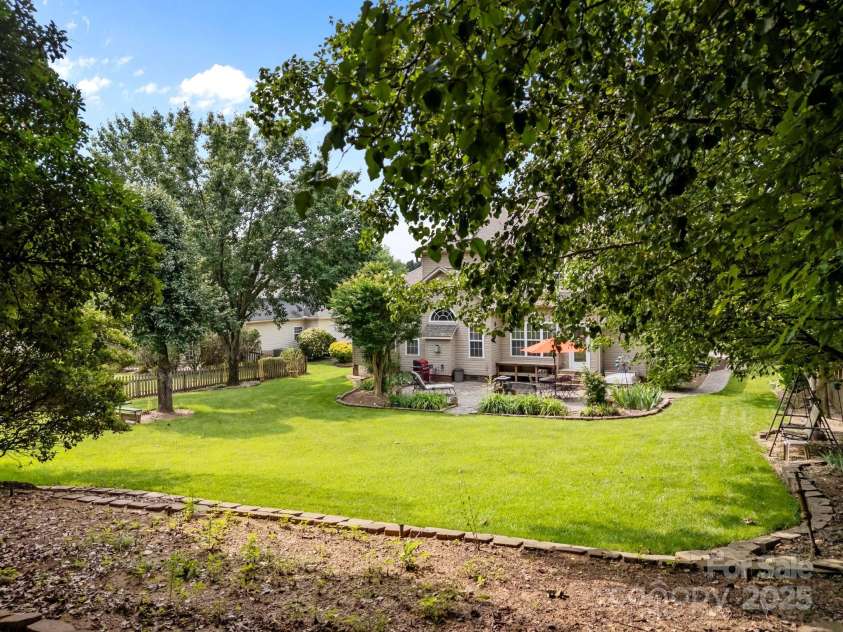 6533 Derby Lane, Concord, NC 28027.  MLS# CAR4265796, YatesRealty ID 19724. 