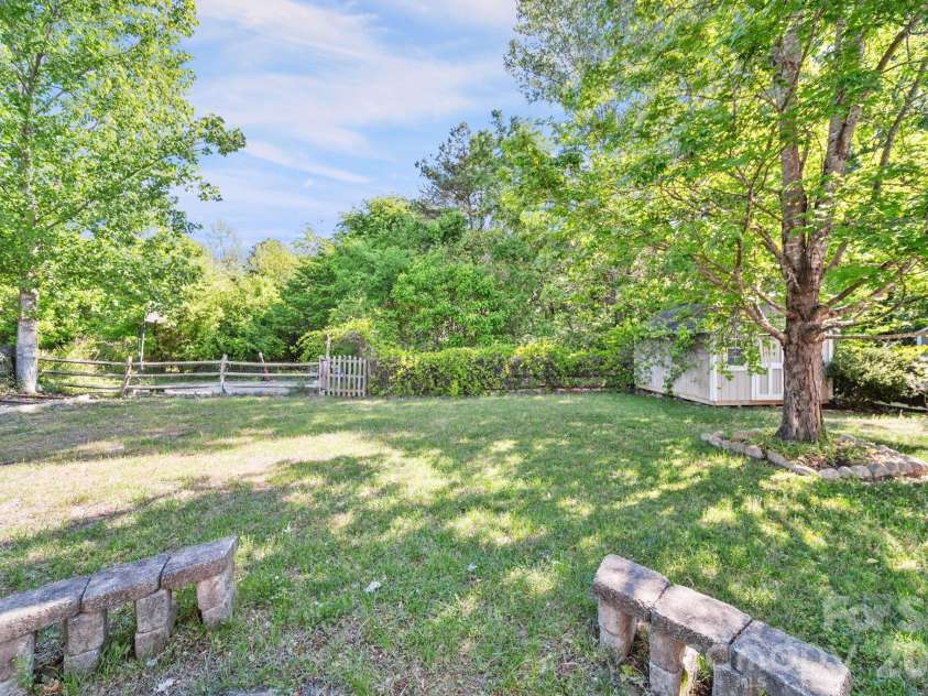2056 Moss Creek Drive, Harrisburg, NC 28075.  MLS# CAR4374331, YatesRealty ID 19725. 