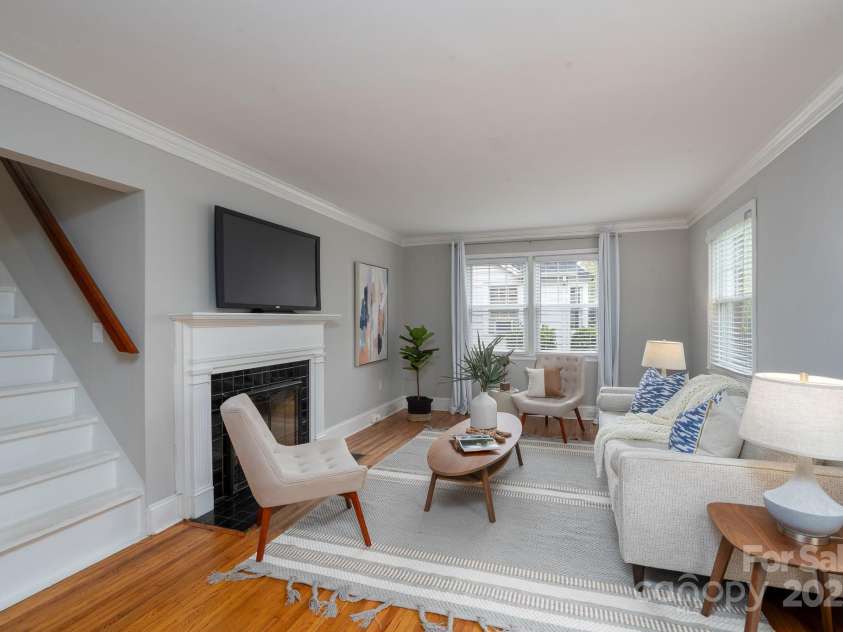 717 Woodruff Place, Charlotte, NC 28208.  MLS# CAR4239712, YatesRealty ID 19726. 