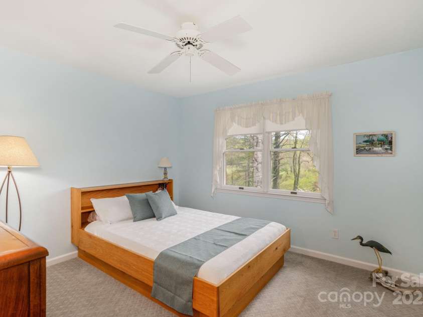 1420 Patriots Drive, Hendersonville, NC 28739.  MLS# CAR4249241, YatesRealty ID 19727. 