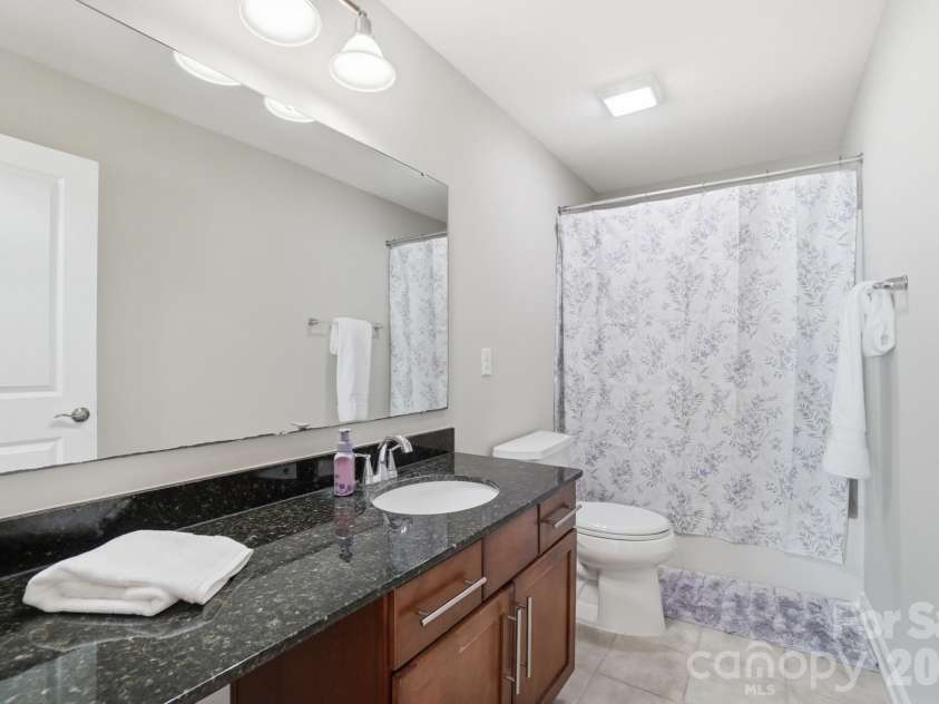 2153 Bluebell Way, Tega Cay, SC 29708.  MLS# CAR4363780, YatesRealty ID 19727. Full Bath