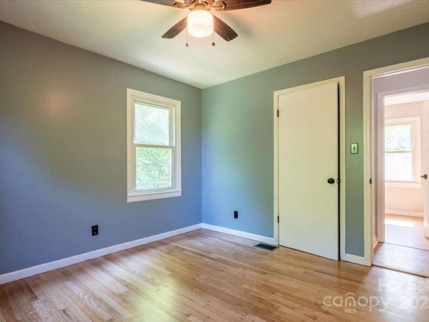 825 Pole Miller Extension, Brevard, NC 28712.  MLS# CAR4265936, YatesRealty ID 19728. 