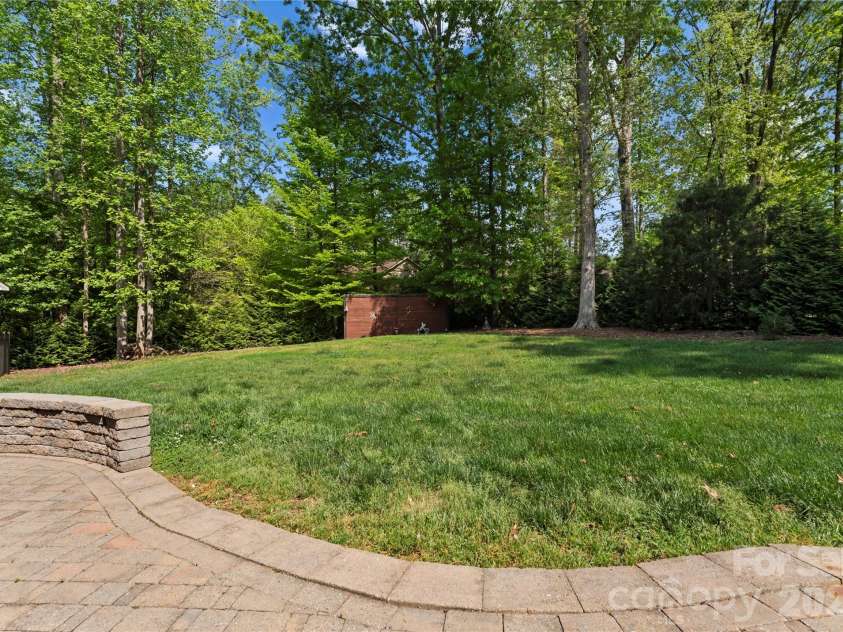 860 Arrow Point Lane, Davidson, NC 28036.  MLS# CAR4338080, YatesRealty ID 19728. 