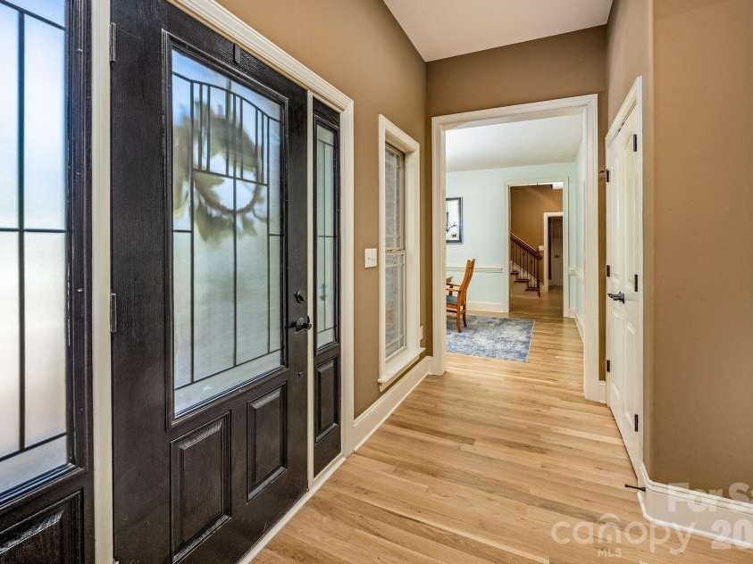860 Arrow Point Lane, Davidson, NC 28036.  MLS# CAR4338080, YatesRealty ID 19728. 