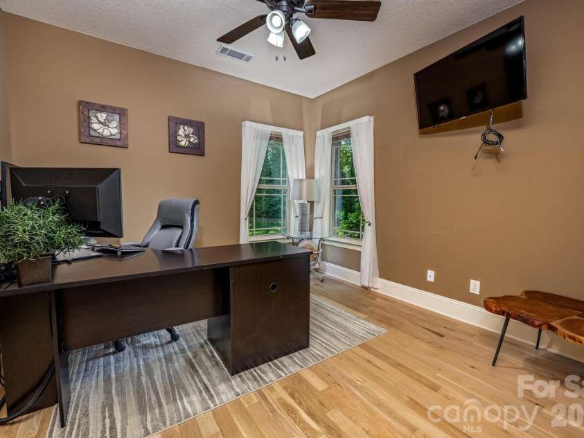860 Arrow Point Lane, Davidson, NC 28036.  MLS# CAR4338080, YatesRealty ID 19728. 