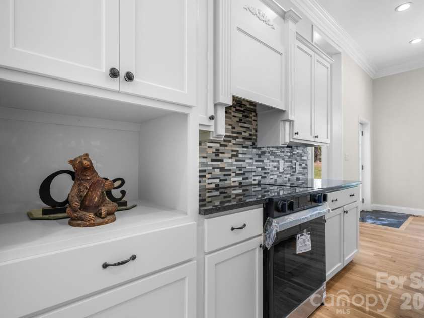 133 Greens Road, Granite Falls, NC 28630.  MLS# CAR4333320, YatesRealty ID 19729. 