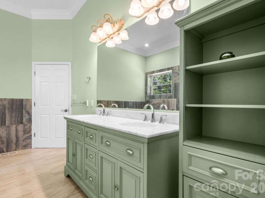 133 Greens Road, Granite Falls, NC 28630.  MLS# CAR4333320, YatesRealty ID 19729. 