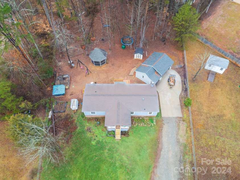 5112 Green Leaf Court, Mount Holly, NC 28120.  MLS# CAR4201008, YatesRealty ID 1973. 