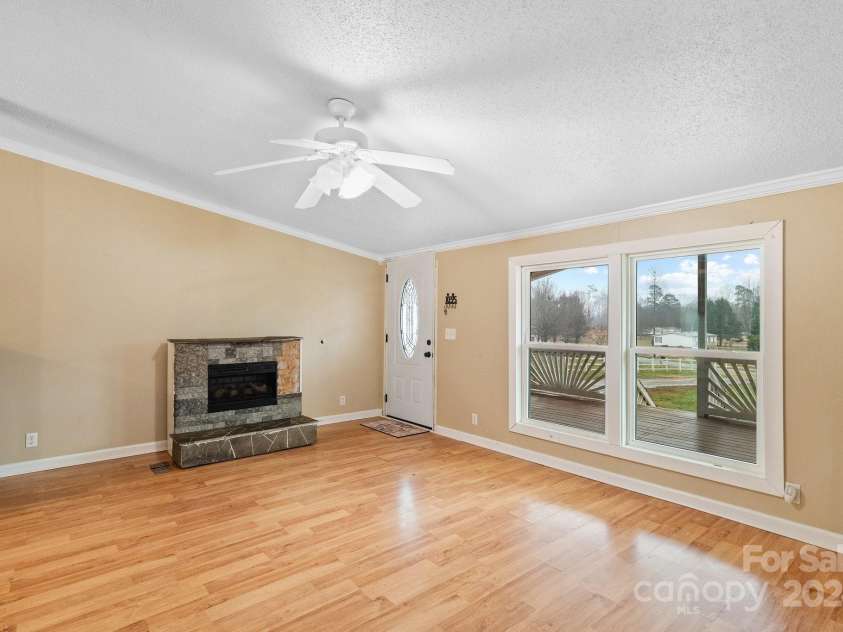 5112 Green Leaf Court, Mount Holly, NC 28120.  MLS# CAR4201008, YatesRealty ID 1973. 