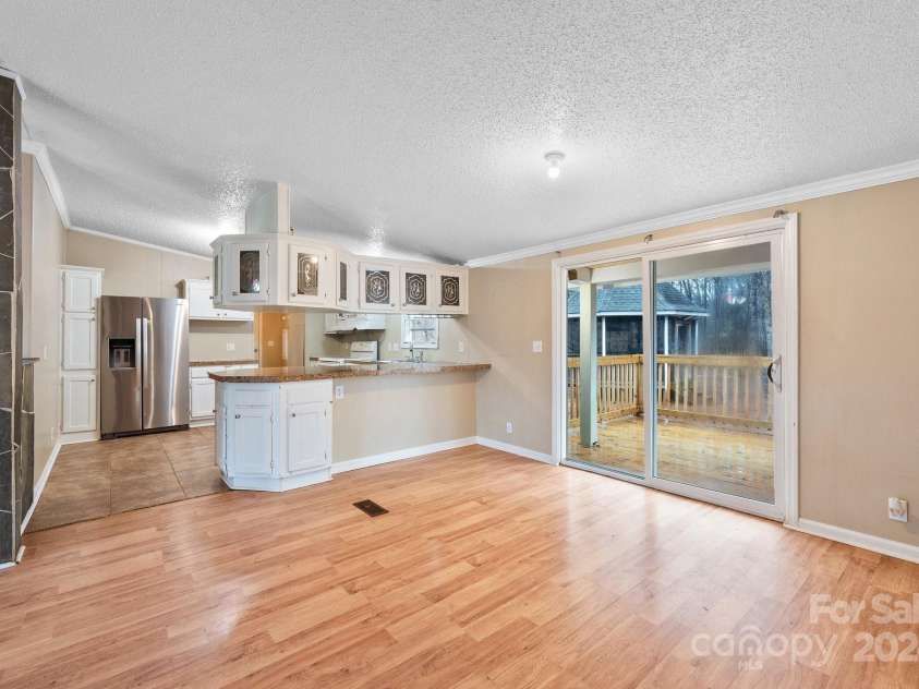 5112 Green Leaf Court, Mount Holly, NC 28120.  MLS# CAR4201008, YatesRealty ID 1973. 