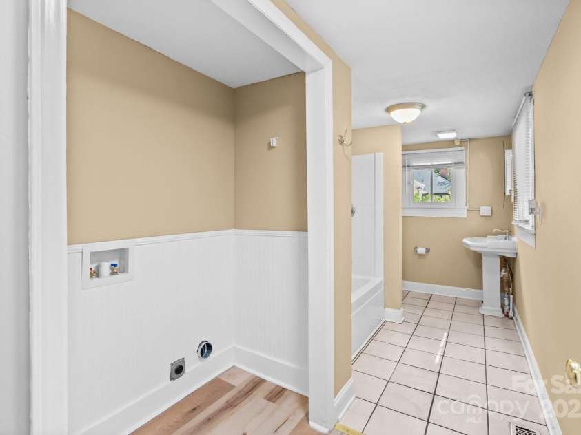 405 7th Street, Spencer, NC 28159.  MLS# CAR4185619, YatesRealty ID 19730. 