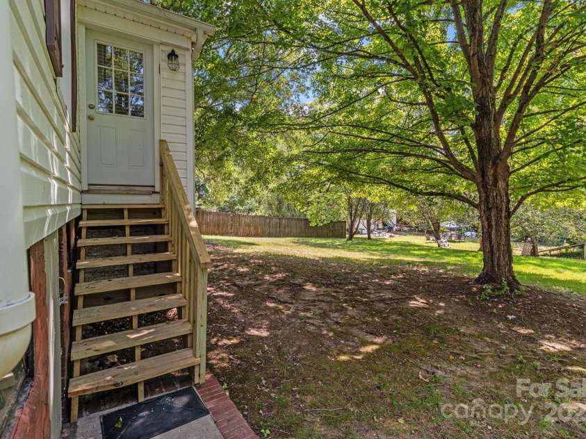 405 7th Street, Spencer, NC 28159.  MLS# CAR4185619, YatesRealty ID 19730. 