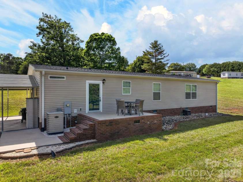 207 Mount Wesley Church Road, Hiddenite, NC 28636.  MLS# CAR4377041, YatesRealty ID 19732. 