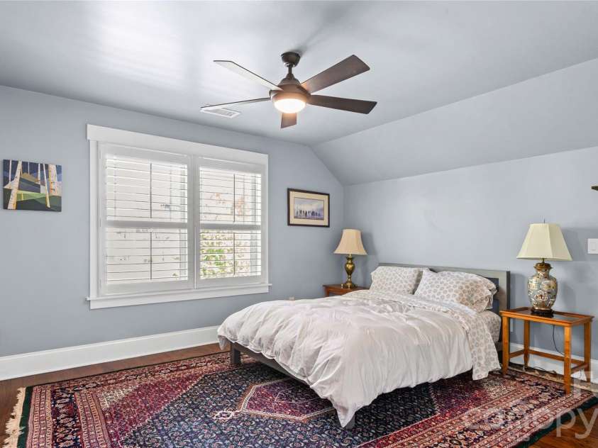 1521 Seigle Avenue, Charlotte, NC 28205.  MLS# CAR4363589, YatesRealty ID 19734. 