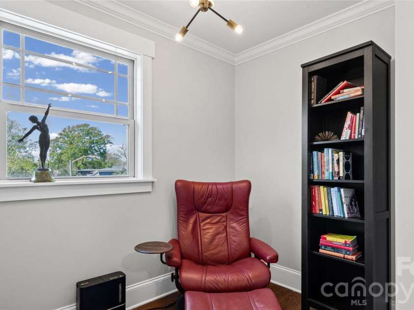 1521 Seigle Avenue, Charlotte, NC 28205.  MLS# CAR4363589, YatesRealty ID 19734. 