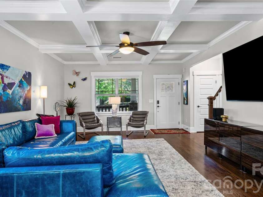 1521 Seigle Avenue, Charlotte, NC 28205.  MLS# CAR4363589, YatesRealty ID 19734. 