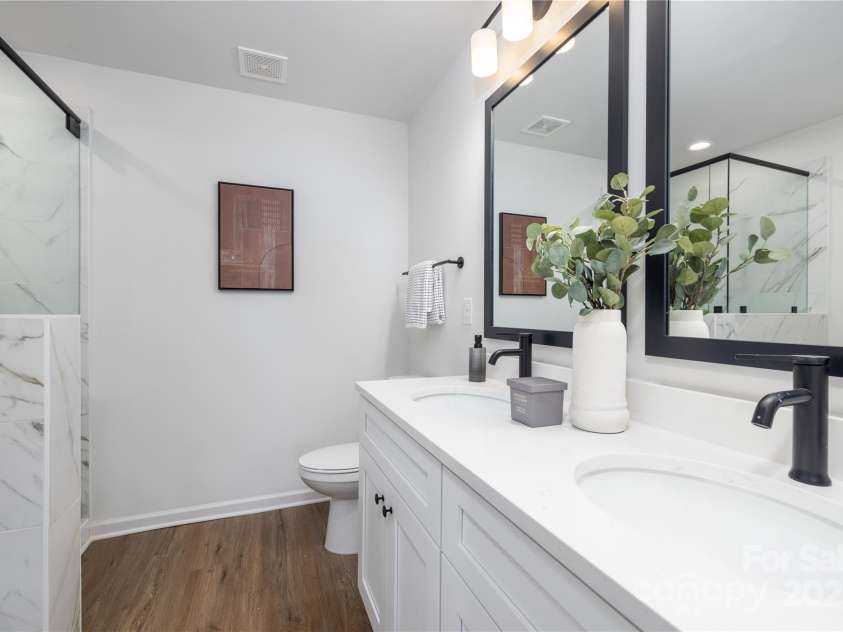4222 Acorn Street, Charlotte, NC 28205.  MLS# CAR4268855, YatesRealty ID 19734. Representation