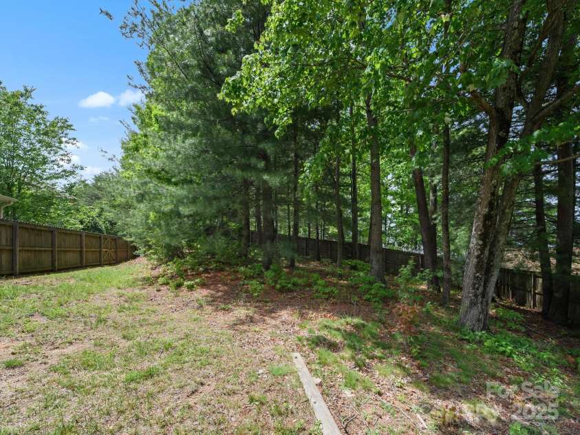 23 Aberdeen Drive, Arden, NC 28704.  MLS# CAR4258815, YatesRealty ID 19735. Plenty of room to roam