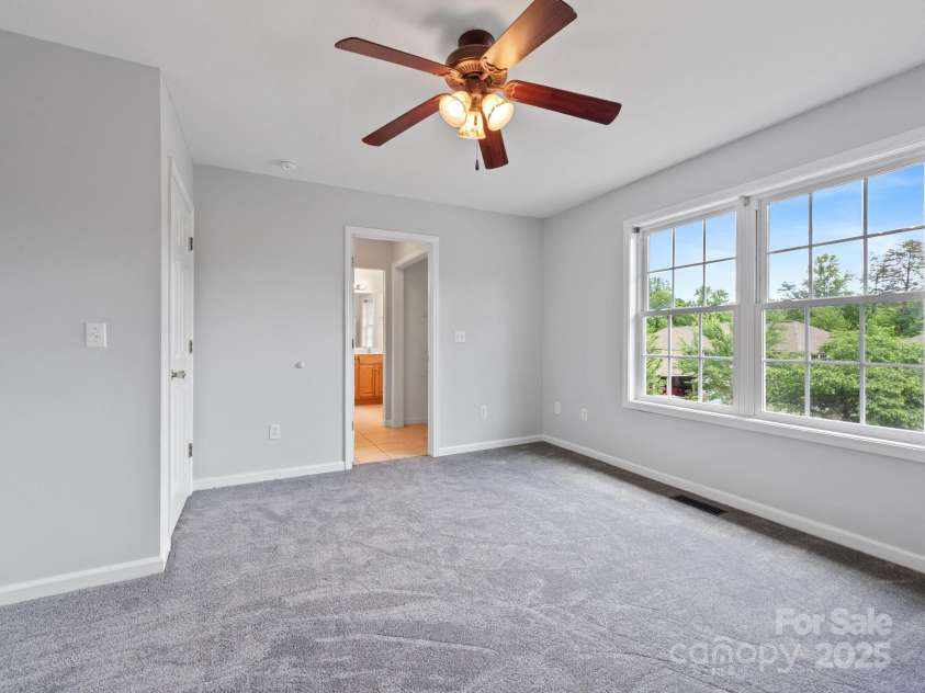 23 Aberdeen Drive, Arden, NC 28704.  MLS# CAR4258815, YatesRealty ID 19735. Primary BDR