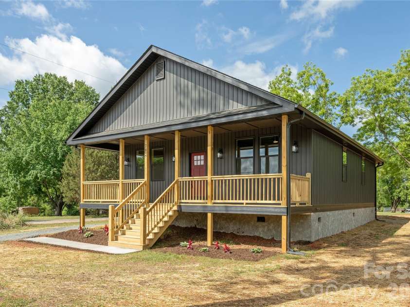 792 Poors Ford Road, Rutherfordton, NC 28139.  MLS# CAR4376787, YatesRealty ID 19736. 